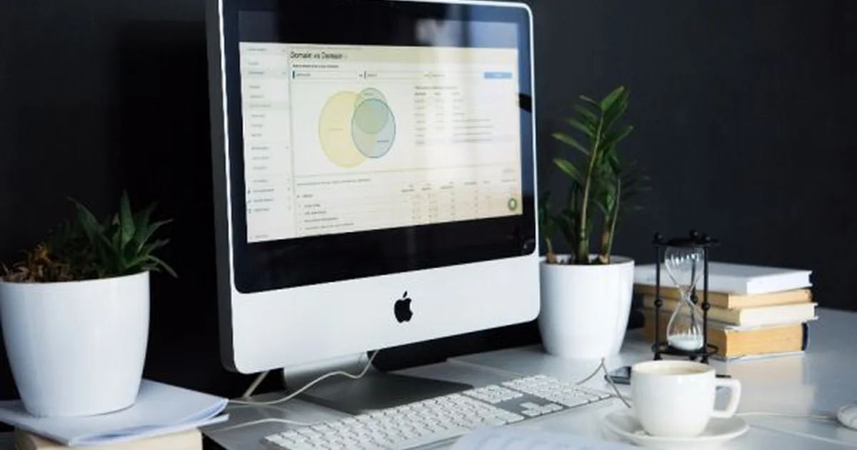 Digital performance report on a desktop computer